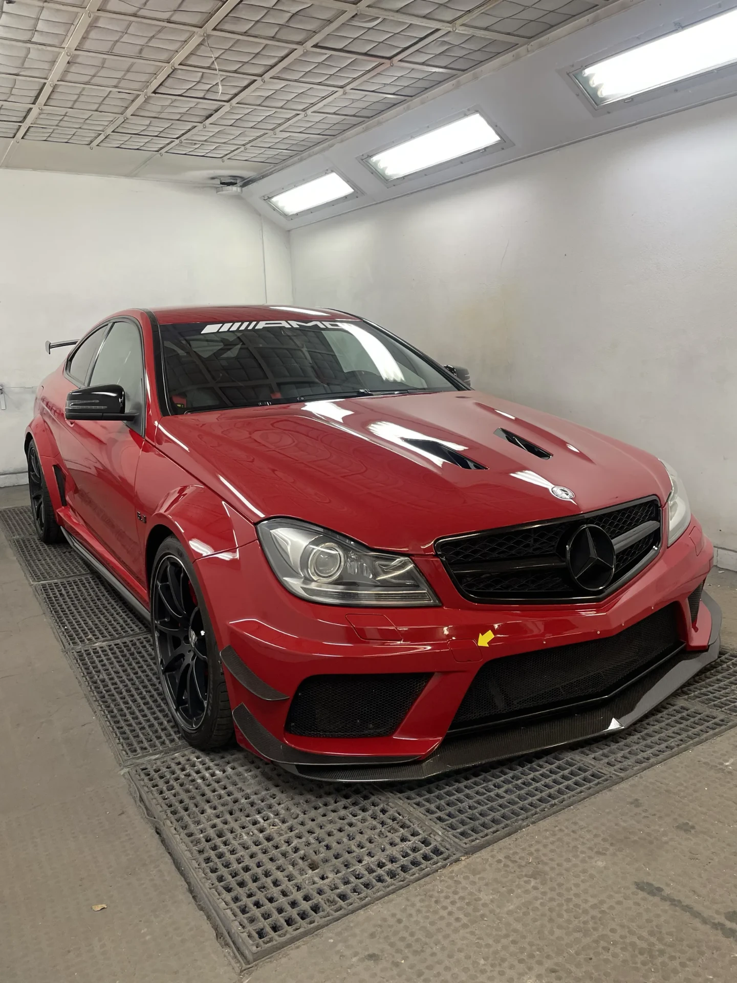 Mercedes-AMG C63 - Sportwagenaufbereitung mit Keramikversiegelung